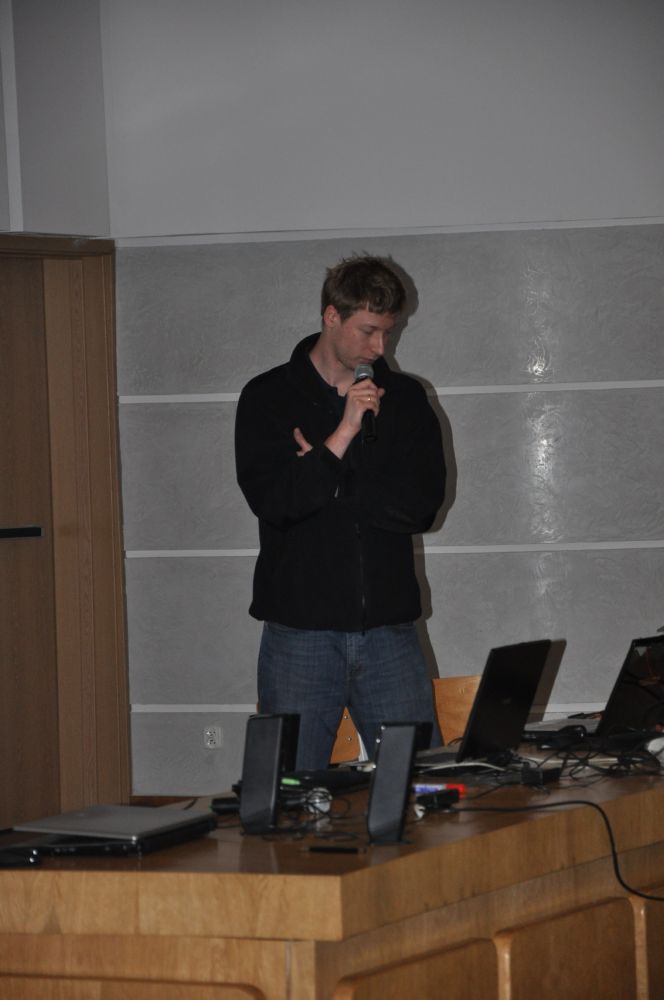 2011_16